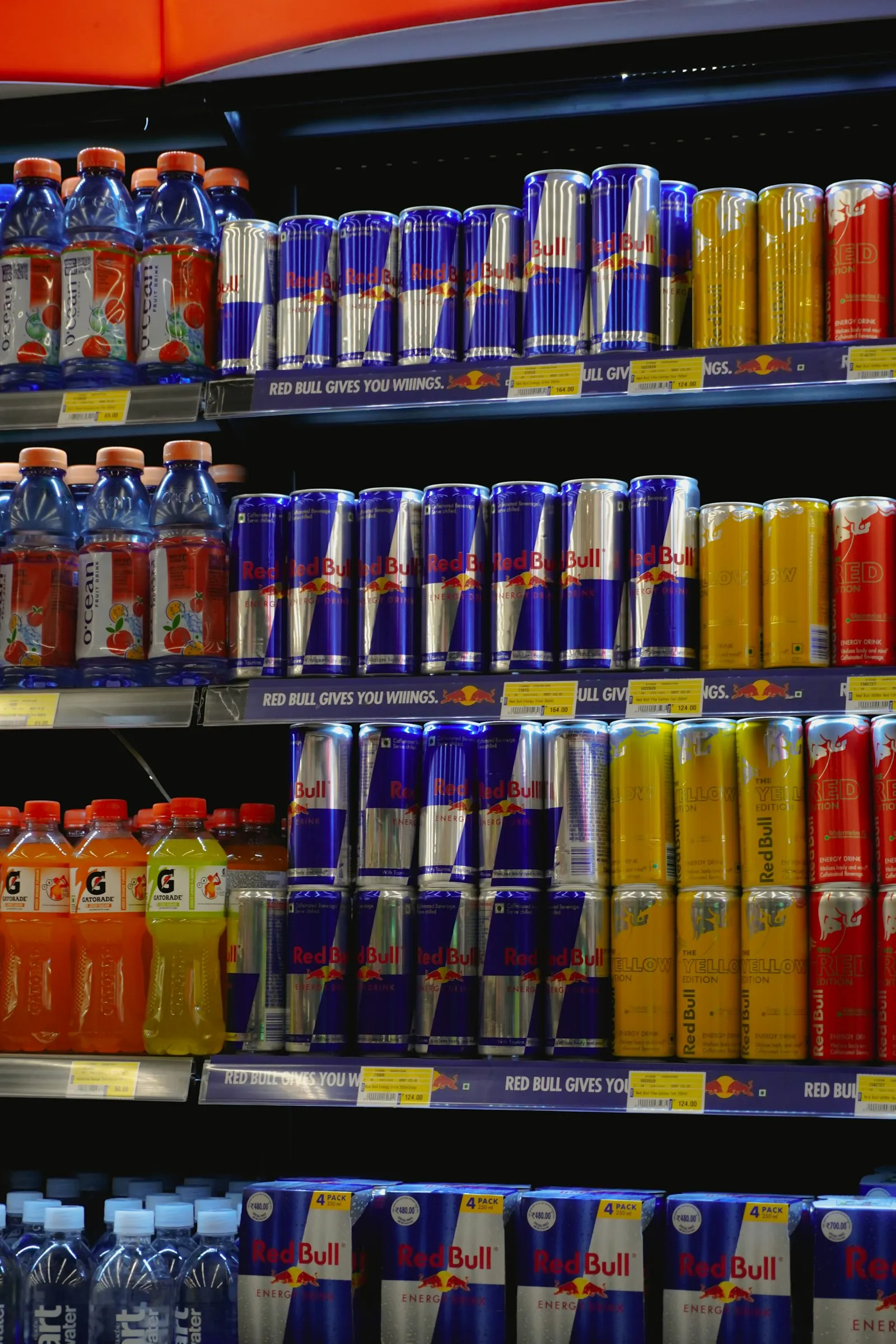 In-store environment with shelf-edge screens
